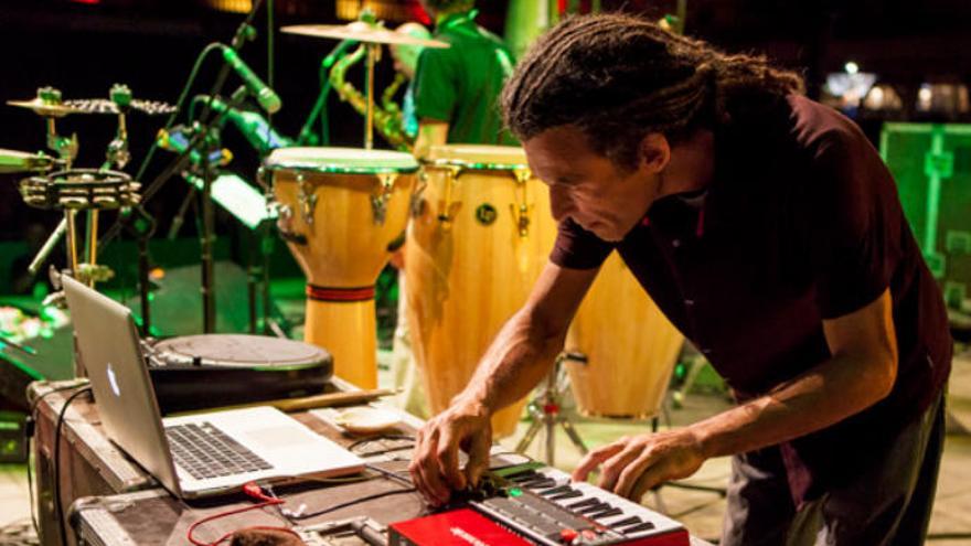 Percusión electrónica y ritmos afrolatinos  en las masterclasses y concierto de Mousikê esta semana