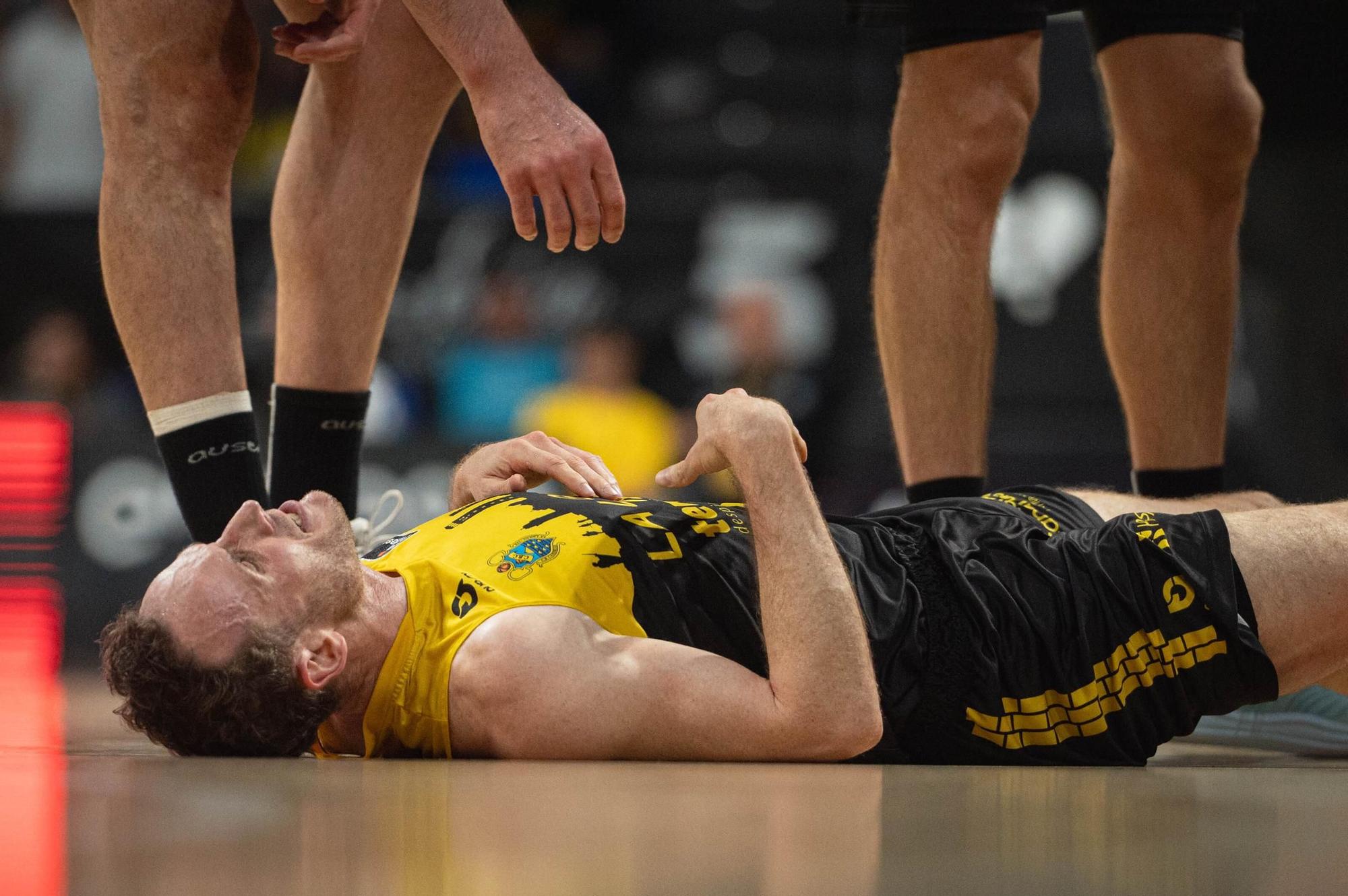 Partido La Laguna Tenerife - Joventut Badalona