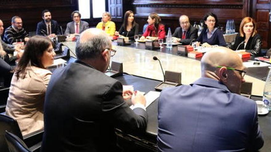 ERC i JxCat discrepen a fixar el dia del ple d&#039;investidura