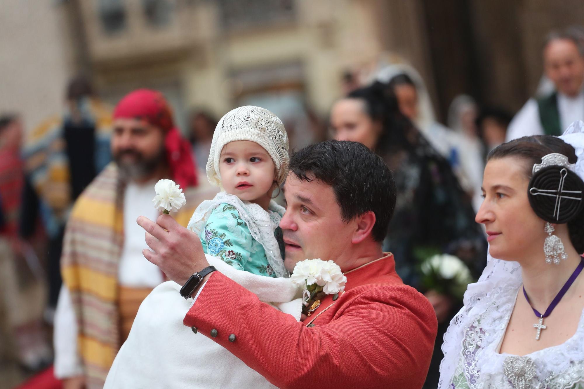 Búscate en el primer día de ofrenda por la calle de la Paz (entre las 17:00 a las 18:00 horas)