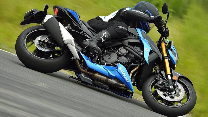 Suzuki GSX-S 750, prestaciones con atractivo