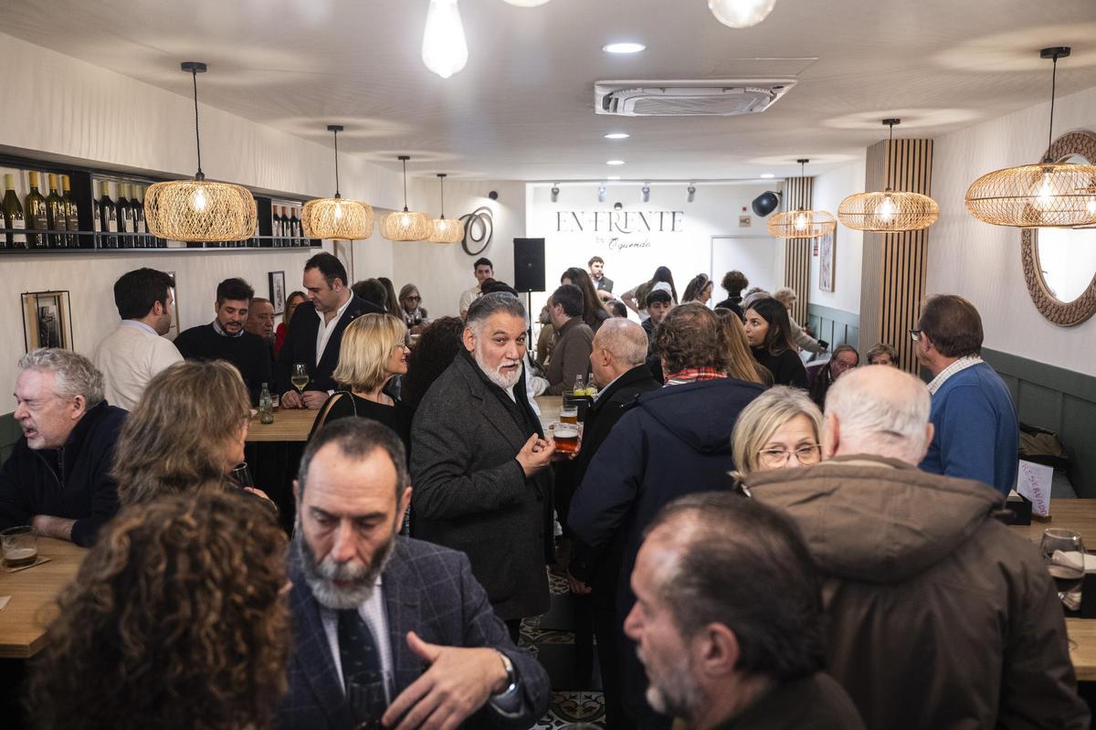 Fotogalería | Estreno por todo lo alto de En frente by Oquendo en Cáceres Fotogalería | Estreno por todo lo alto de En frente by Oquendo en Cáceres