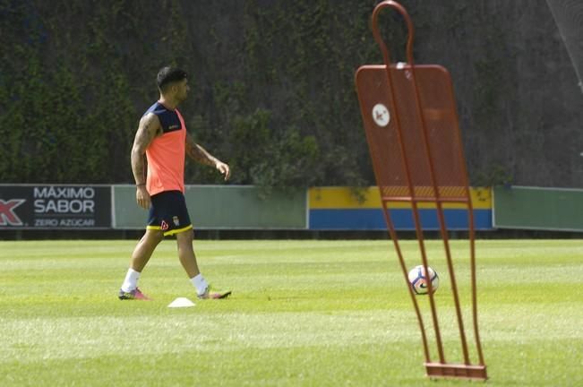 ENTRENAMIENTO DE LA UD LAS PALMAS Y ENTREVISTGA ...