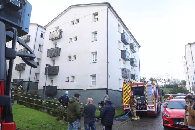 Muere una mujer en el incendio de una vivienda en Palavea