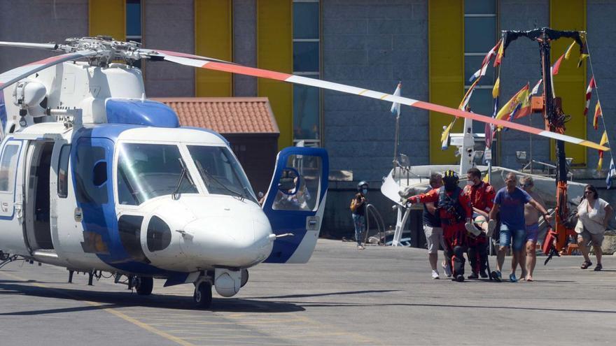 Un fallecido y dos heridos al chocar una lancha contra una batea en A Illa de Arousa