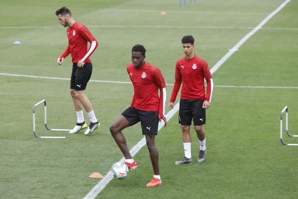 Entrenament del Girona FC a La Vinya