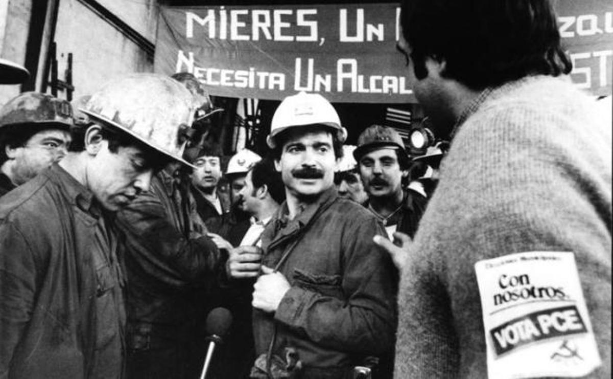Gerardo Iglesias vuelve con los fugaos El autor cuestiona las decisiones de Carrillo sobre los guerrilleros