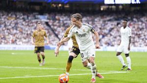 Resumen, goles y highlights del Real Madrid 2-0 Rel Sociedad de la jornada 38 de LaLiga EA Sports