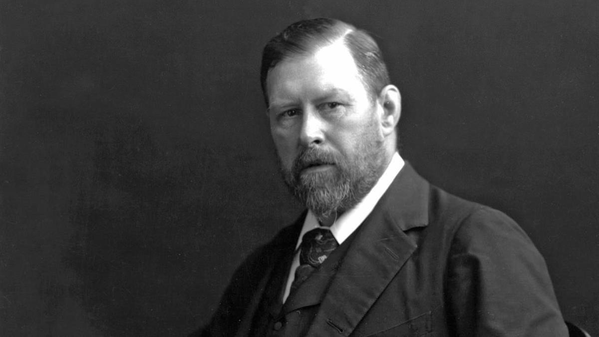 El escritor irlandés Bram Stoker.