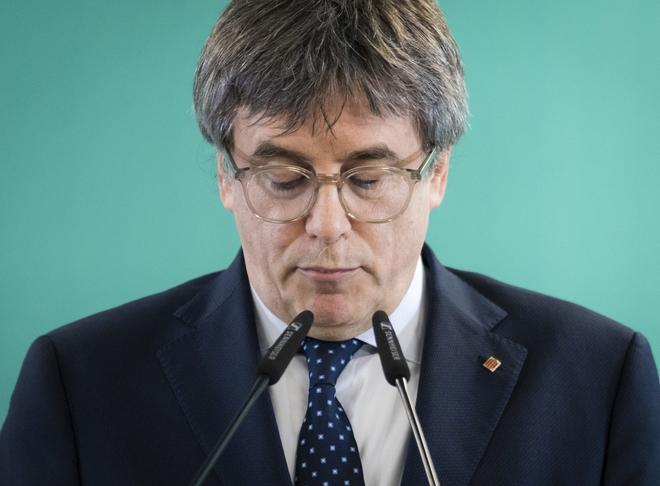 Puigdemont afronta con perfil bajo un curso político decisivo a la espera de si puede regresar a Catalunya