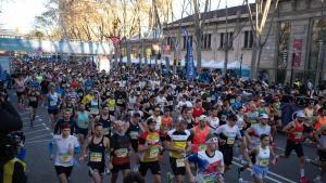 "La inscripción a la Mitja Marató de BCN no da derecho a ensuciar las calles"
