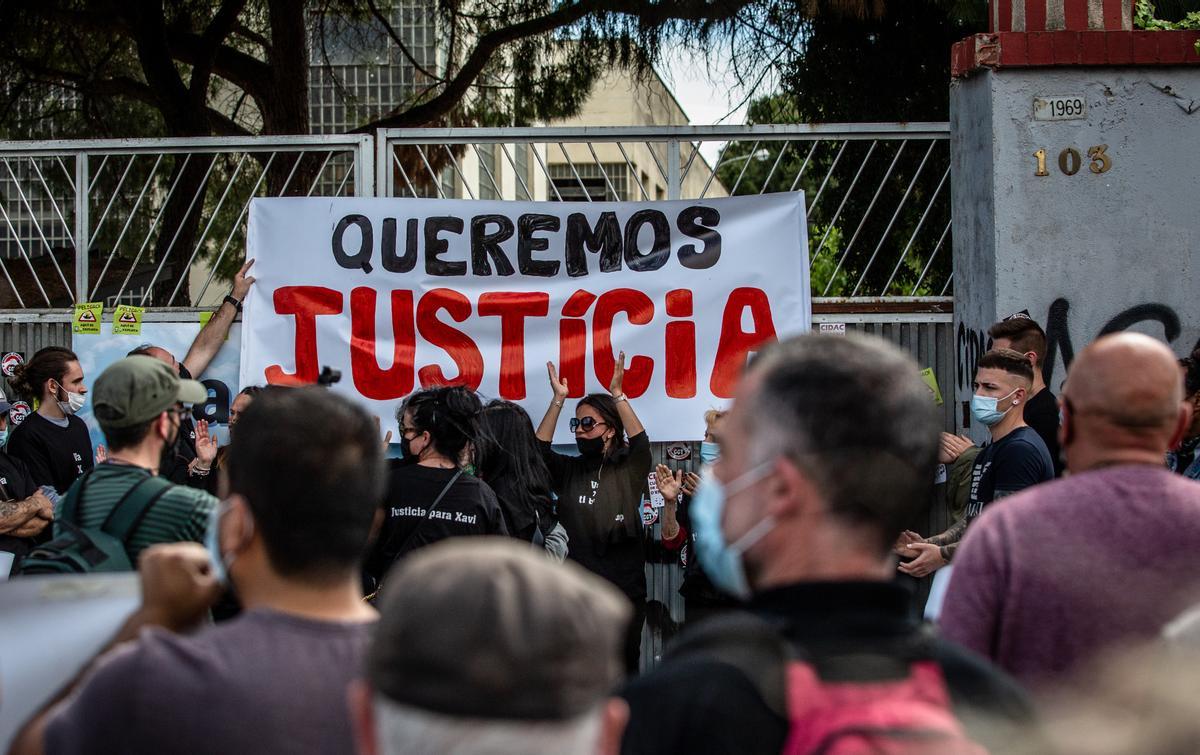 Manifestación contra la muerte de Xavi, en un accidente laboral en la empresa Cidac.