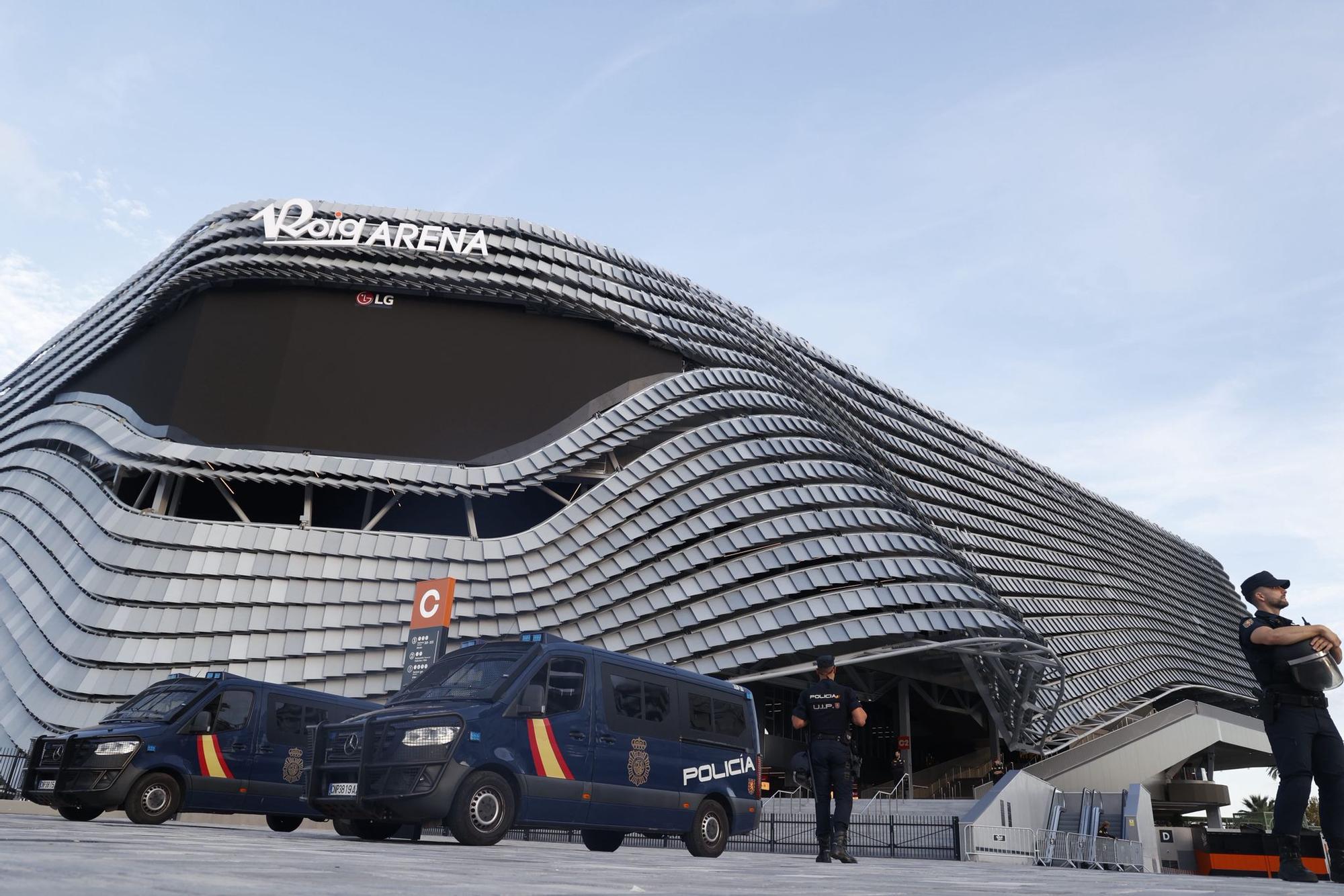 El Roig Arena se blinda para el partido entre el Valencia Basket y el Hapoel Tel Aviv