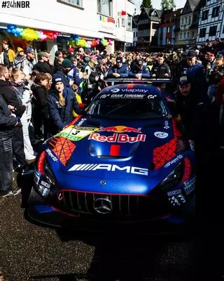Verstappen ya acapara los focos en las 24 horas de Nürburgring