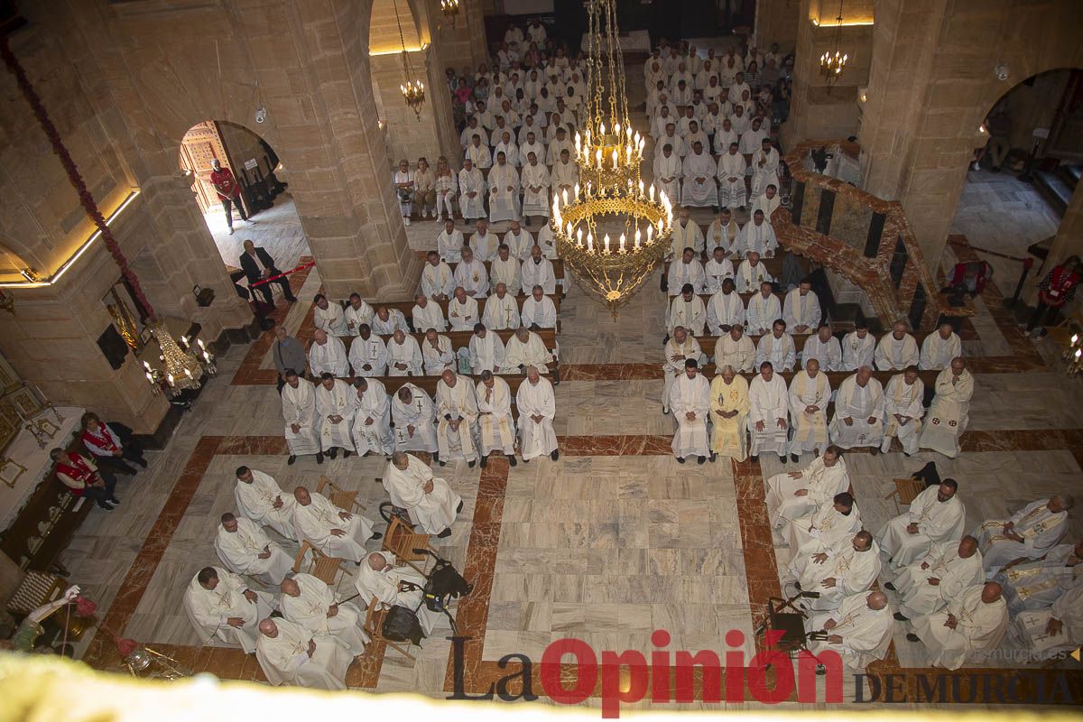 Los sacerdotes celebran la fiesta de san Juan de Ávila peregrinando a Caravaca de la Cruz