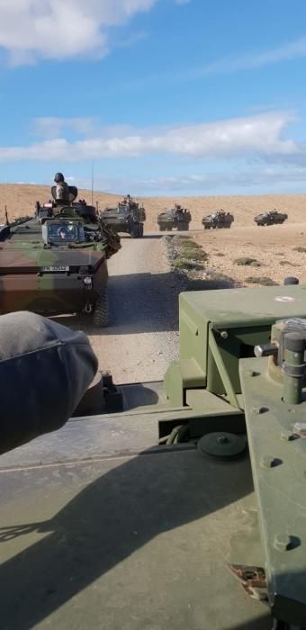 Ejercicios de adiestramiento terrestre en los campos militares de La Isleta y Pájara