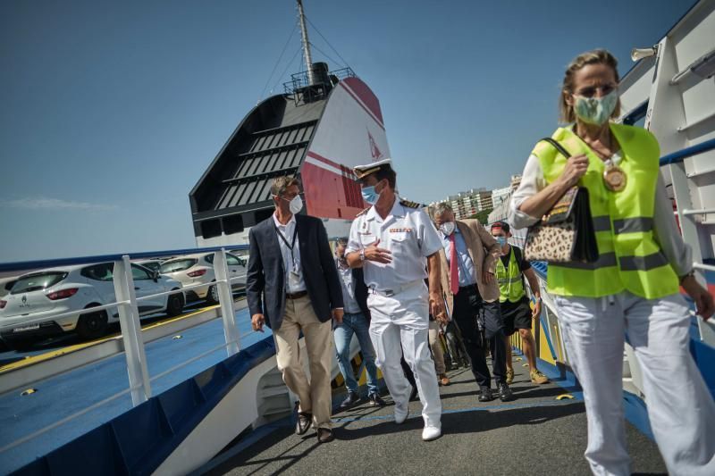 Se presenta el buque 'Ciudad de Valencia', que sustituye al 'Ciudad de Palma', y enlaza Canarias con Cádiz reduciendo tiempos y ampliando capacidad de carga.  | 13/08/2020 | Fotógrafo: Andrés Gutiérrez Taberne