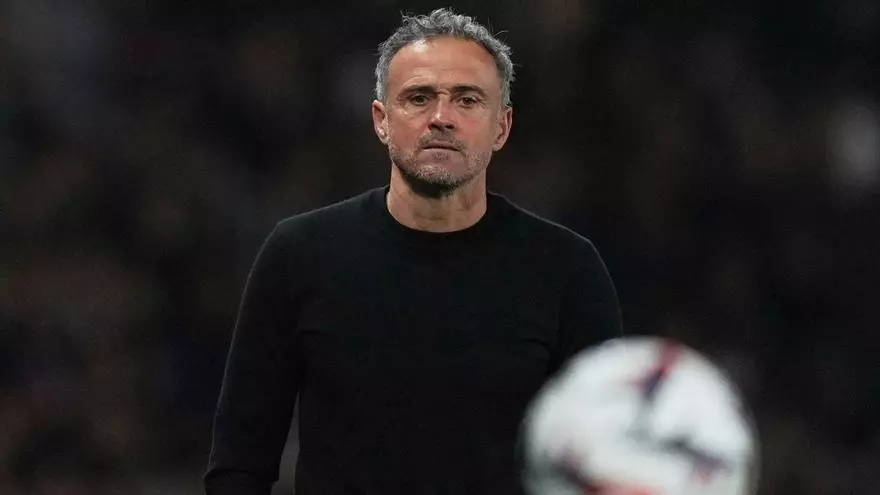 Luis Enrique: "La gente est芍 disfrutando, nadie te pide que ganes la Champions"