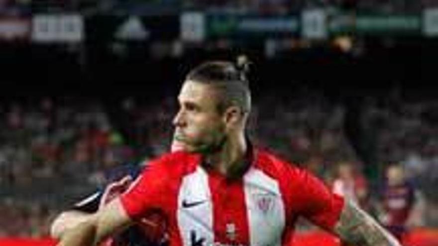 Kike Sola, con el Athletic.