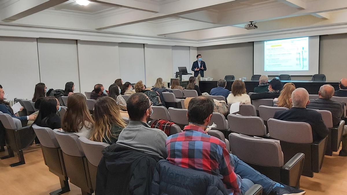 Exposición de uno de los becados en el Colegio de Médicos de Zamora