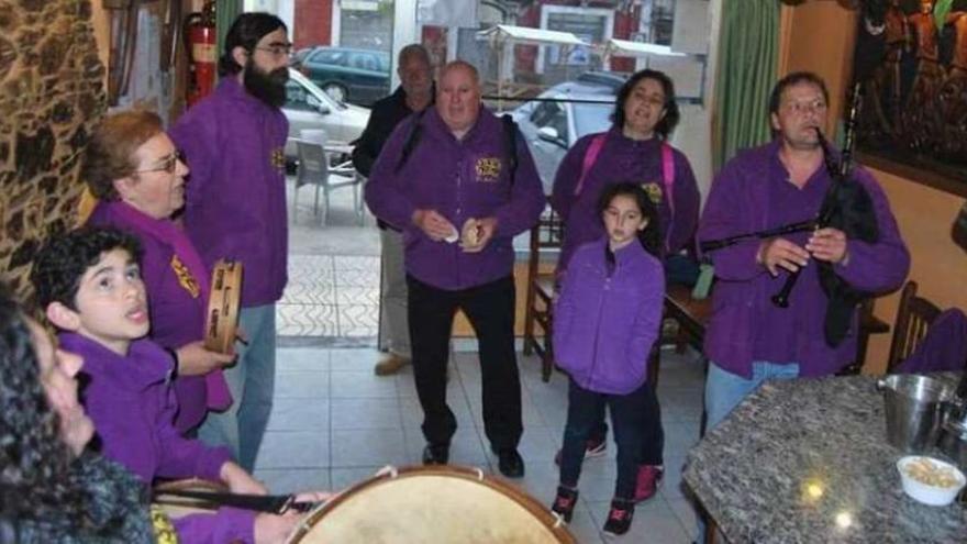 Os Sobraos festexan o seu quinto aniversario