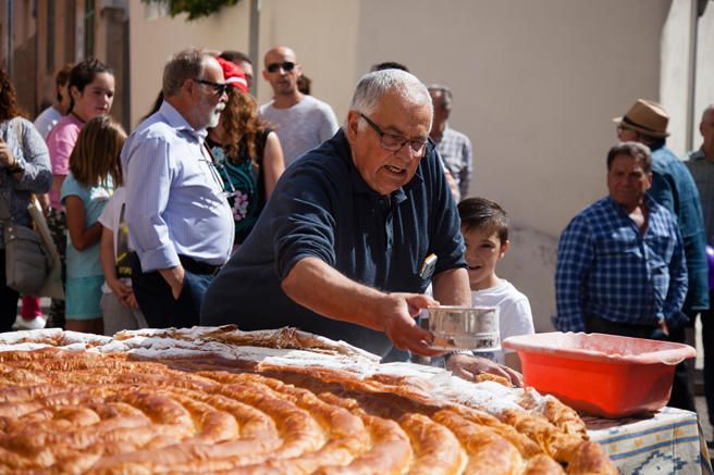 Políticos y caracoles en la tradicional Fira del Caragol de Sant Jordi