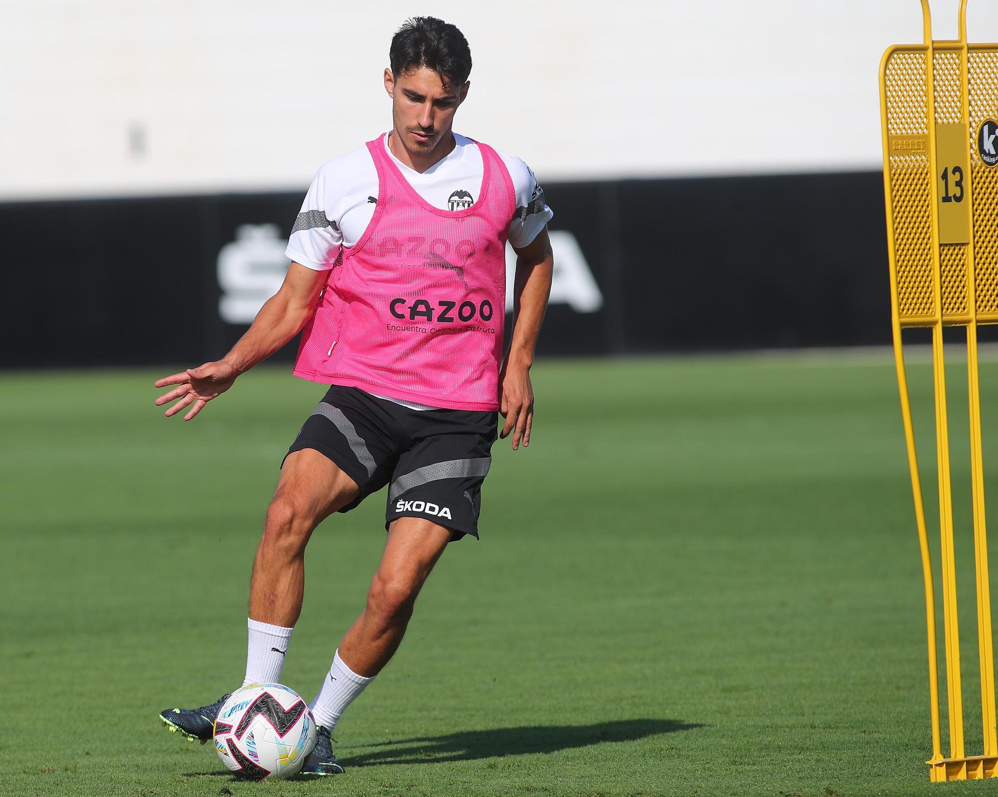 Así ha sido el entrenamiento del Valencia con los fichajes nuevos