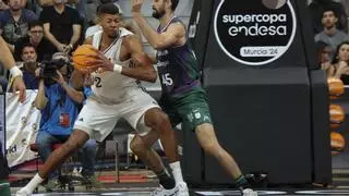 Walter Tavares: "Hay que prepararse para jugar mejor el cuarto partido ante Unicaja"