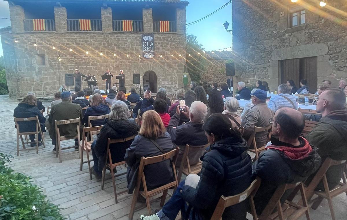 Un acte al poble