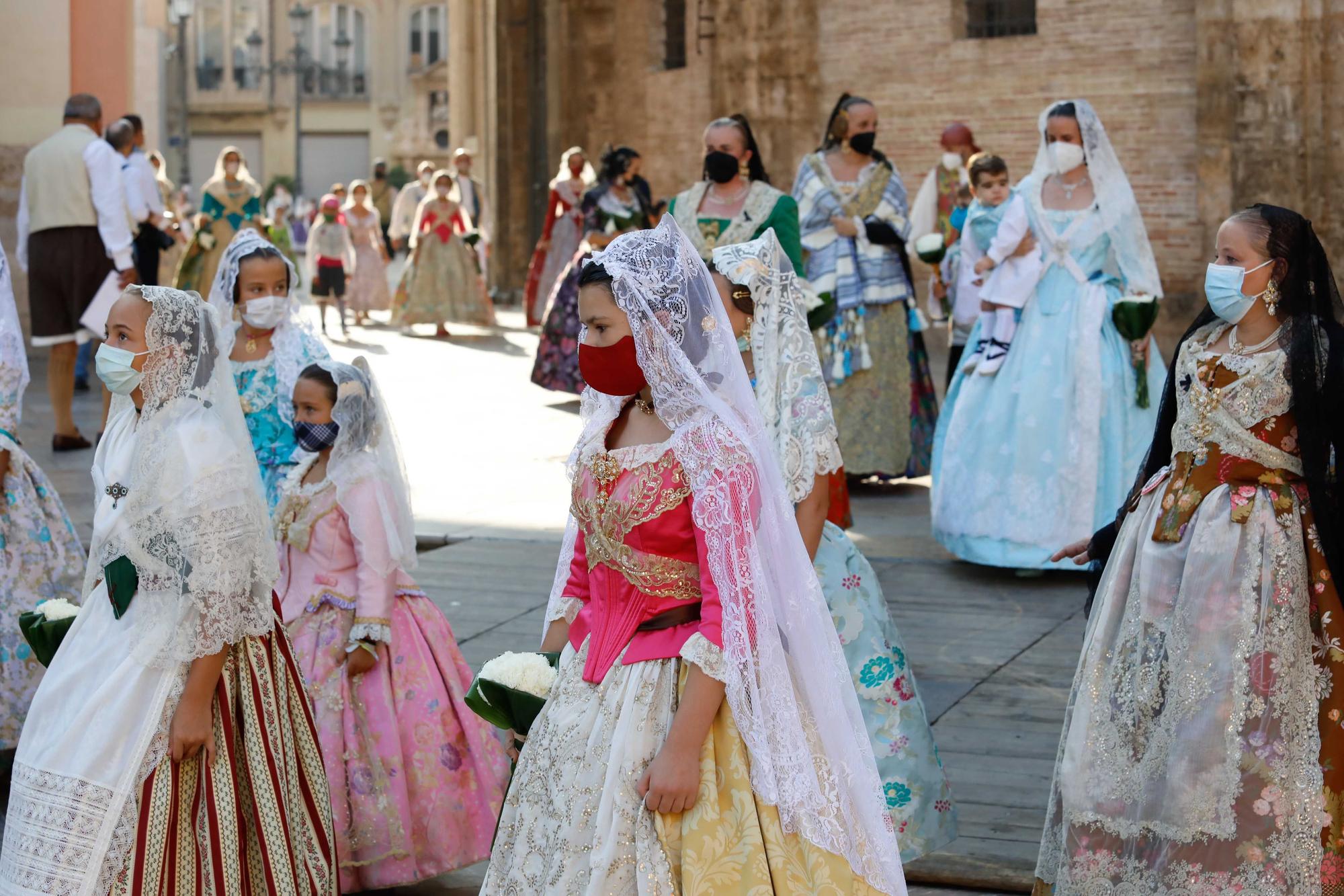 Búscate en el segundo día de Ofrenda por las calles del Mar y Avellanas entre las 9:00 y 10:00 horas