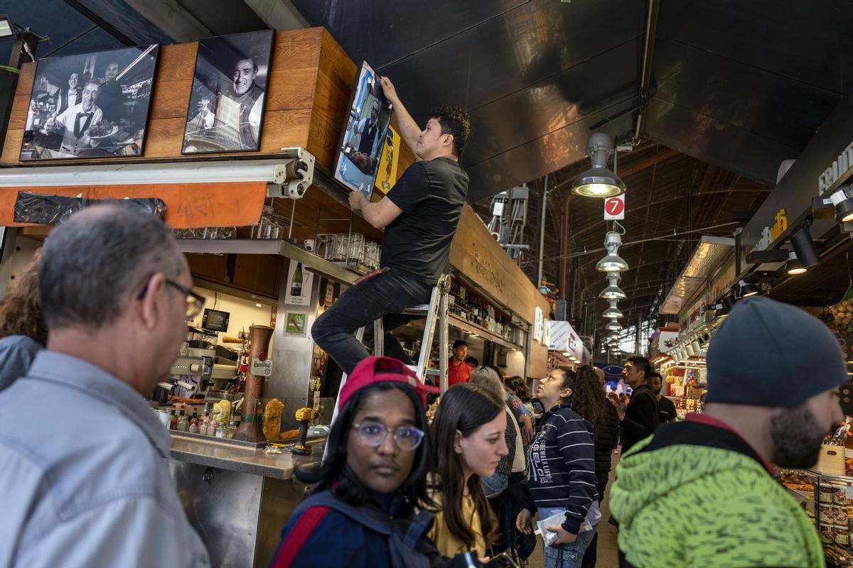 El antiguo Pinotxo de la Boqueria se convierte en El Mític Bar pero utiliza al icónico fundador