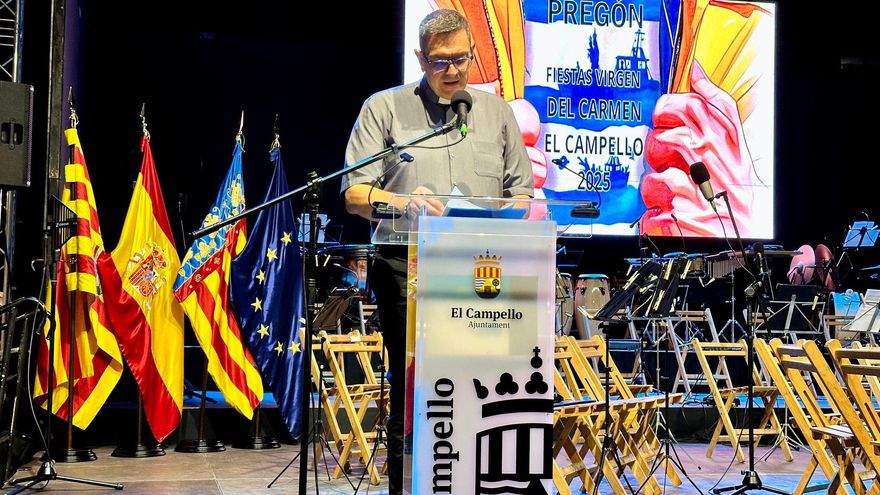 El Campello da inicio a las fiestas de la Virgen del Carmen con un pregón tradicional