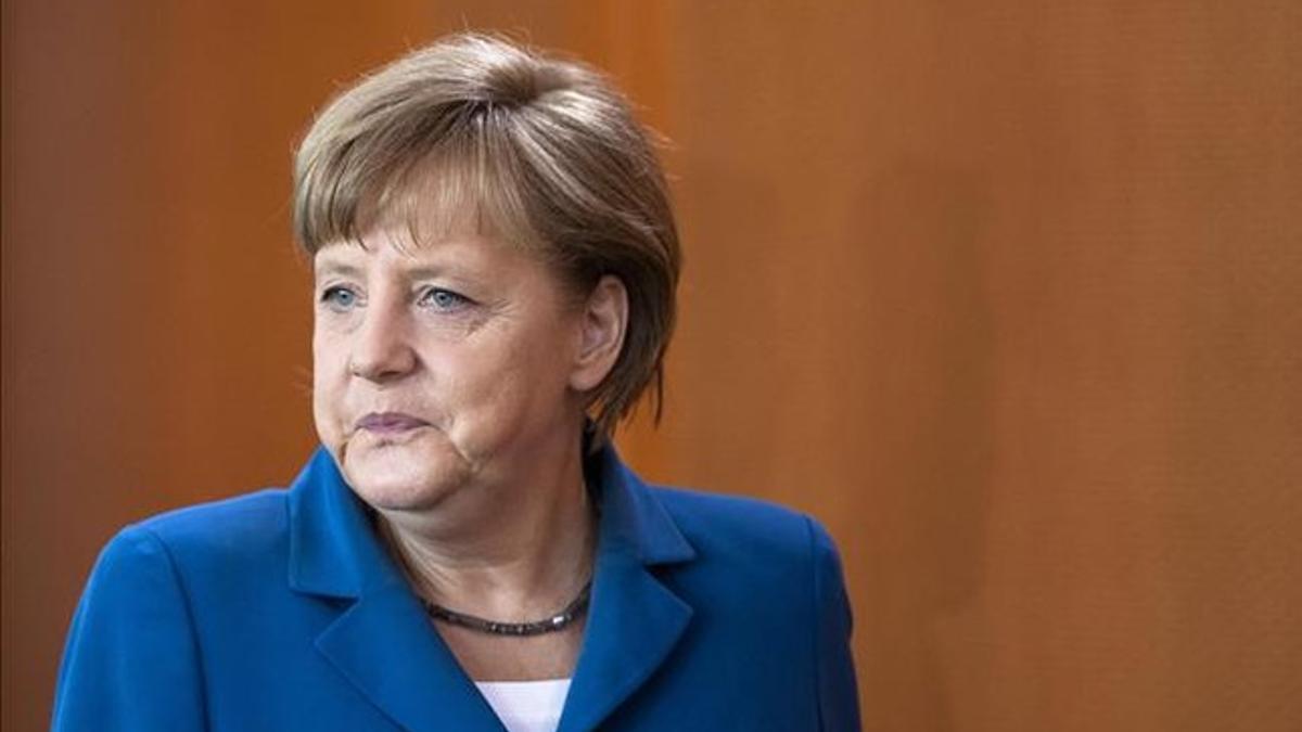 Merkel llega a la cancillería alemana este miércoles.