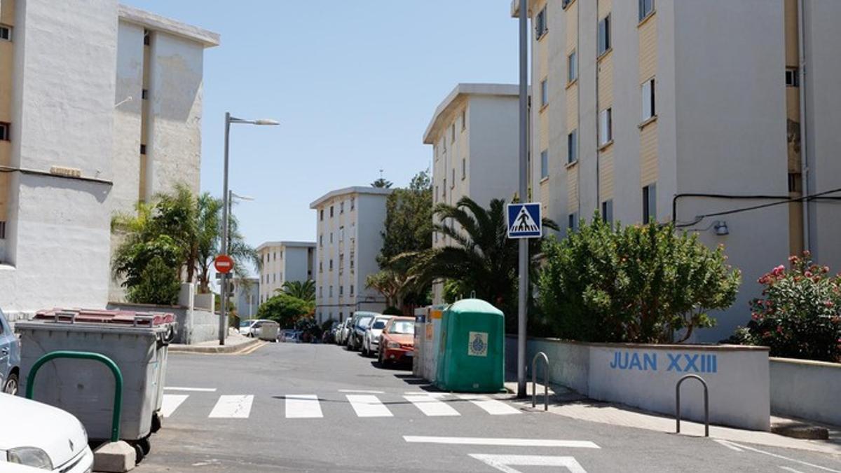 Barriada de Juan XXIII, junto a la avenida Los Príncipes, en Ofra.