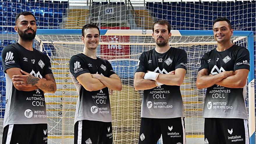 Nunes, Pope, Fabio y Mancuso posan en Son Moix. | PALMA FUTSAL