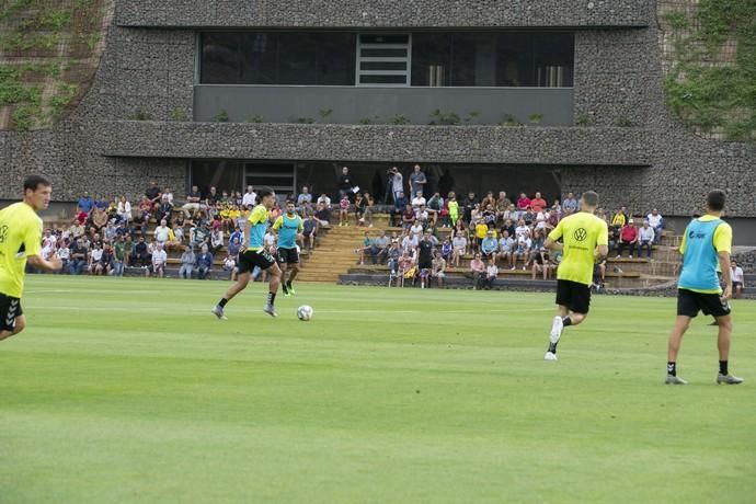 17.07.19. Las Palmas de Gran Canaria. Fútbol segunda división temporada 2019/20. Entrenamiento de la UD Las Palmas en la Ciudad Deportiva de Barranco Seco. Foto Quique Curbelo  | 17/07/2019 | Fotógrafo: Quique Curbelo