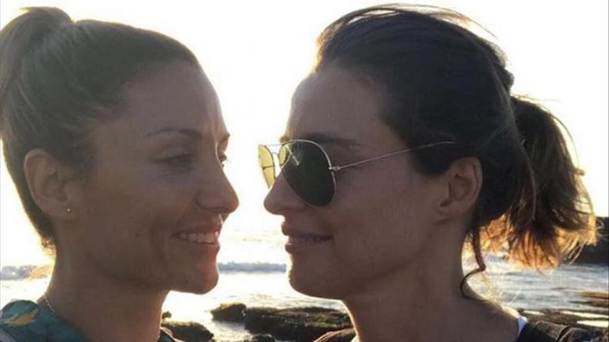 Sandra Berneda y Nagore Robles se comprometen