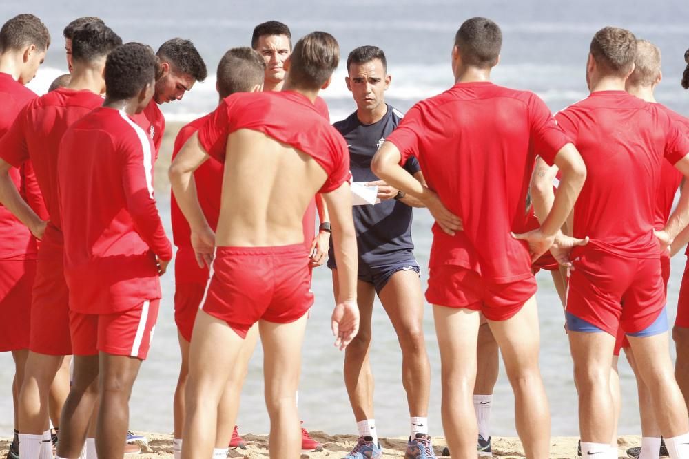 Duro entrenamiento del Sporting en la senda del Cervigón y La Ñora.