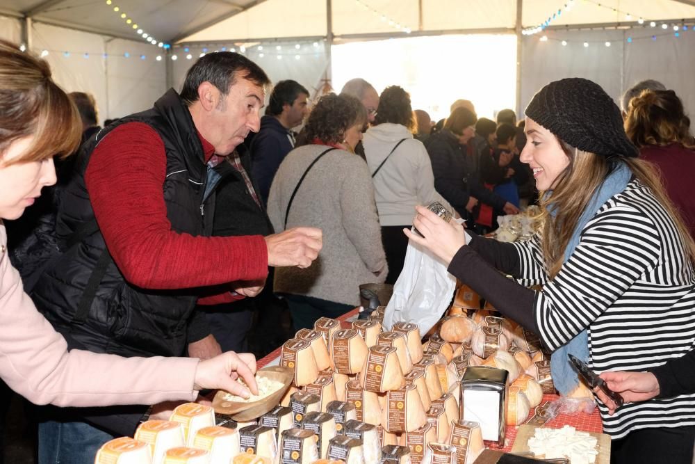 Certamen de queso afuega'l pitu en Morcín