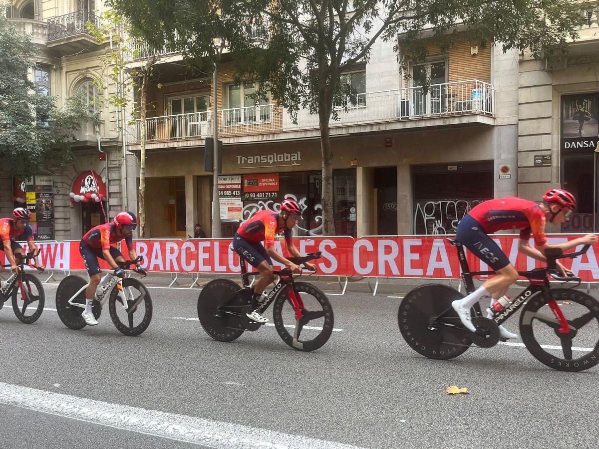 El circuit de la Vuelta, la festa dels turistes