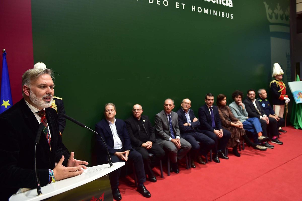 Fotogalería | Plasencia entrega los premios San Fulgencio con Robe Iniesta muy presente