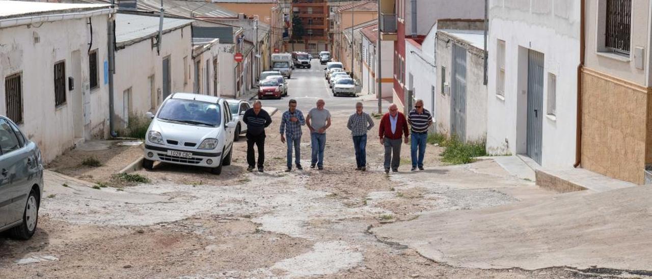 Los vecinos de la calle Jamaica y adyacentes se sienten marginados por el Ayuntamiento.