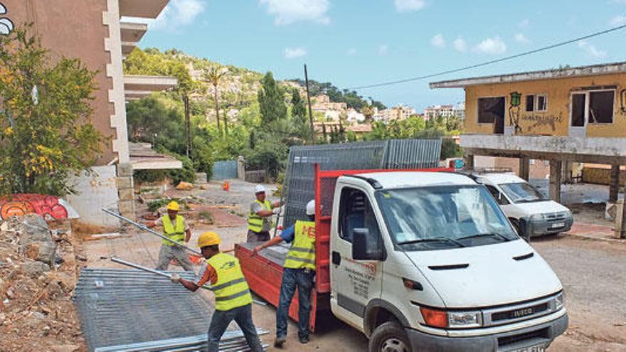 Ayer se iniciaron los trabajos, cuyo proyecto financia la conselleria de Turismo.