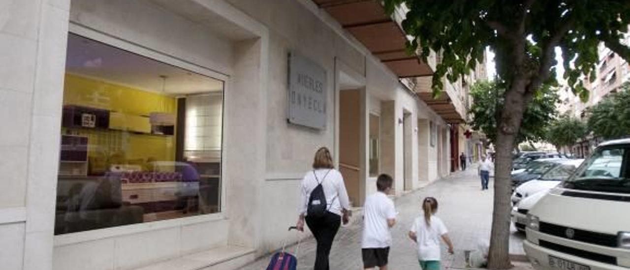 Ontinyent unifica tramos de la tasa de residuos y rebaja el importe máximo