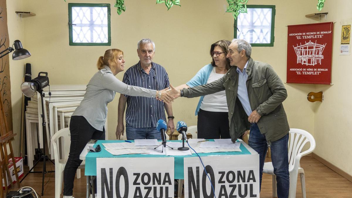 Los vecinos de Benalúa y Alipark inician una recogida de firmas en contra de la ampliación de la zona azul y naranja en Alicante