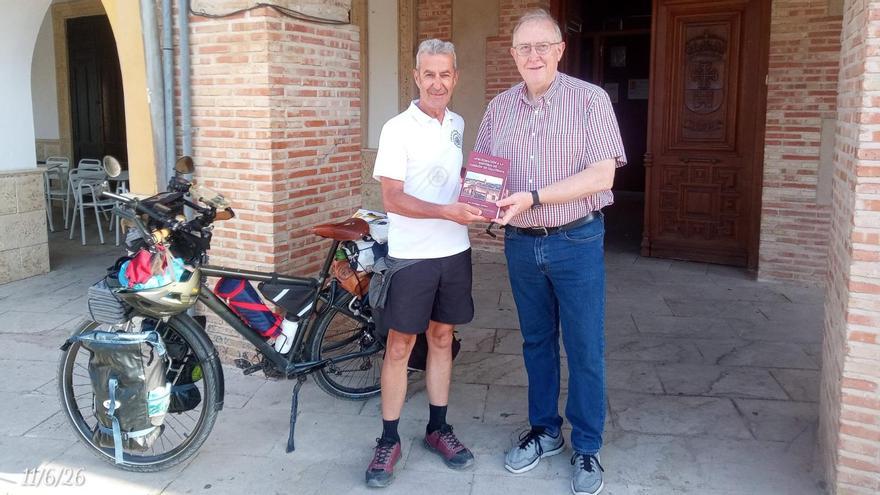 Una ciclista de Llaurí recorre 650 km para vincular las cuatro grandes órdenes medievales de España