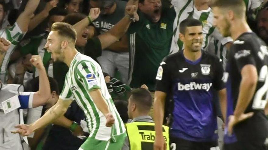 Loren celebra su gol ante el Getafe.