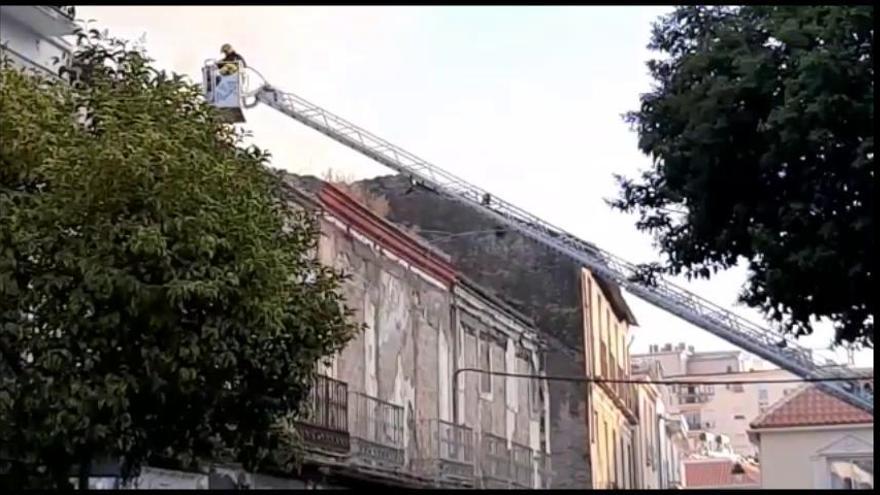 Incendio en un bloque vacío de la calle Lagunillas