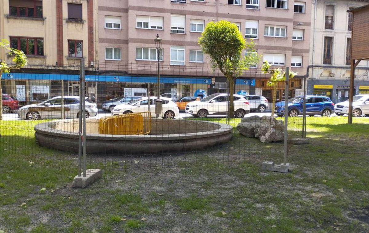 El antiguo estanque de La Felguera. | M. Á. G.