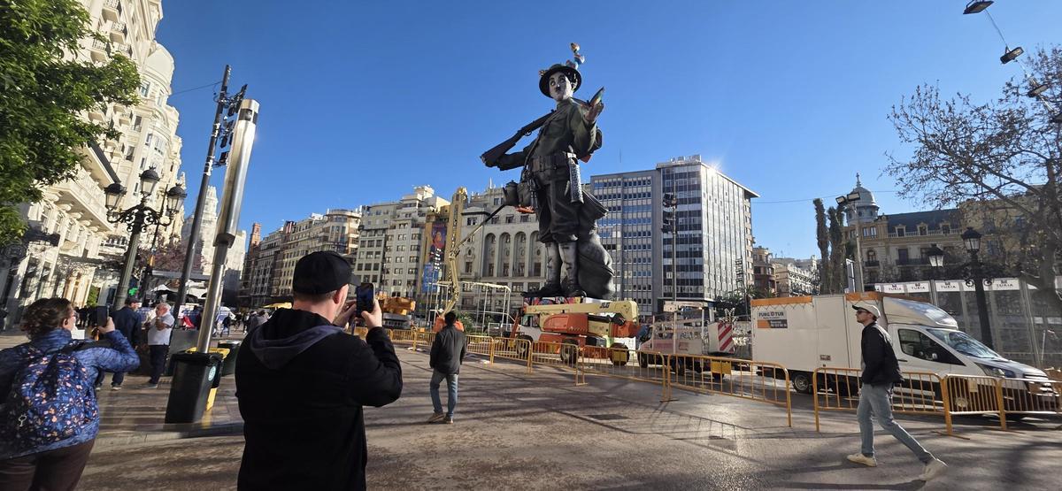 La falla municipal de 2027 recibe las primeras visitas
